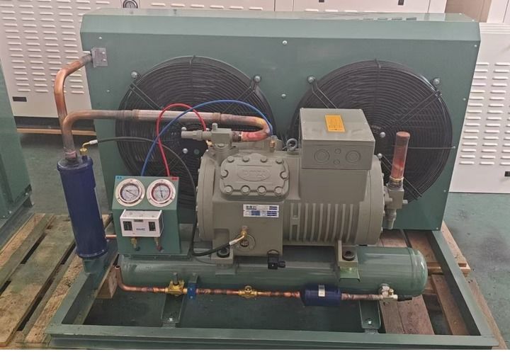CE-certificaat koelunit, geschikt voor 240 m² luchtgekoelde condensor met vier ventilatoren, 25 pk zuigercompressor, prijs van condensorunit