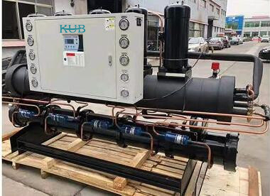Kub OEM Industrial Water Chiller met 3HP tot 50HP Semi Hermetische Compressor en 380V 50Hz stroomvoorziening met 1 jaar garantie